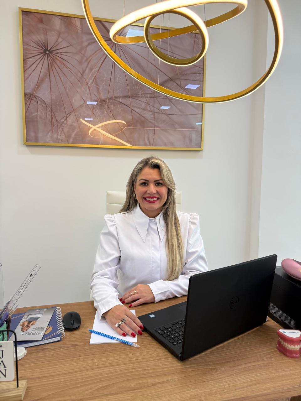 Dra. Patrícia Mussi no consultório da Revita, em Jundiaí